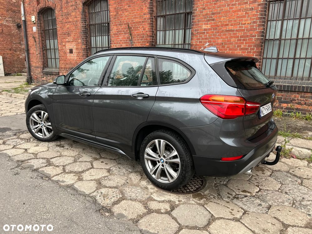 BMW X1 xDrive20d Sport Line sport - 6