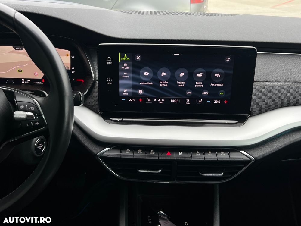 Skoda Octavia Combi 2.0 TDI DSG First Edition - 22