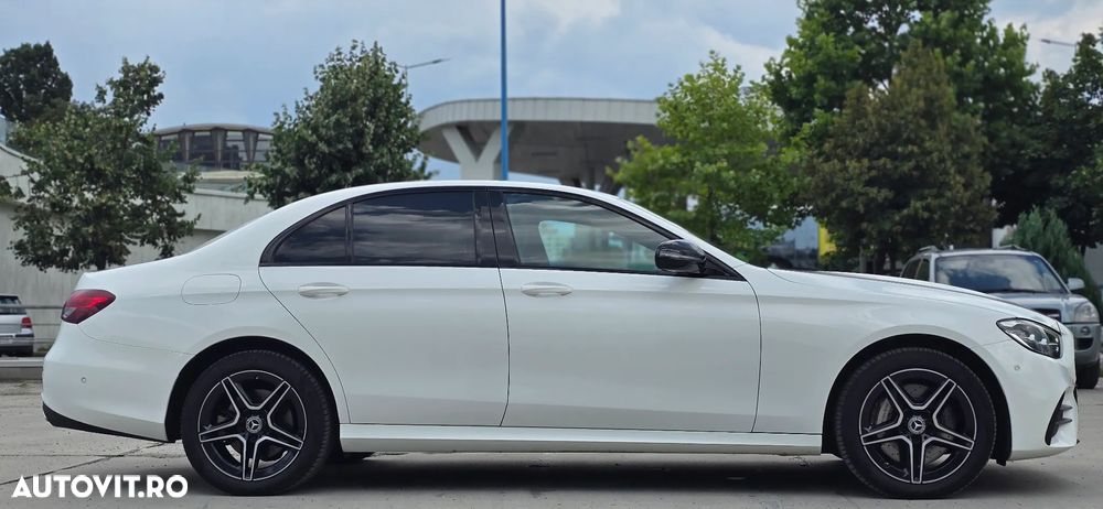 Mercedes-Benz E 300 4Matic 9G-TRONIC AMG Line - 23