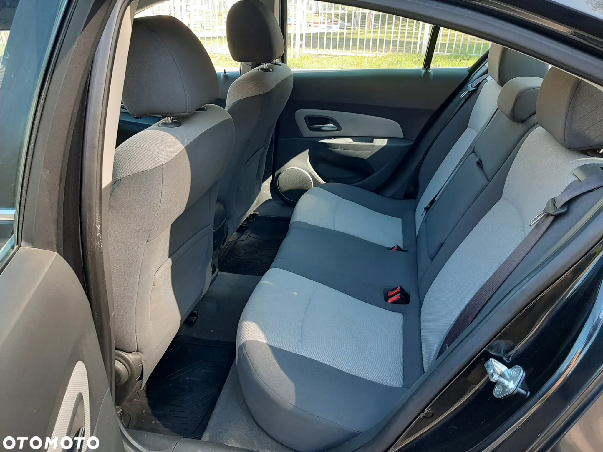 Chevrolet Cruze 1.6 LS - 12