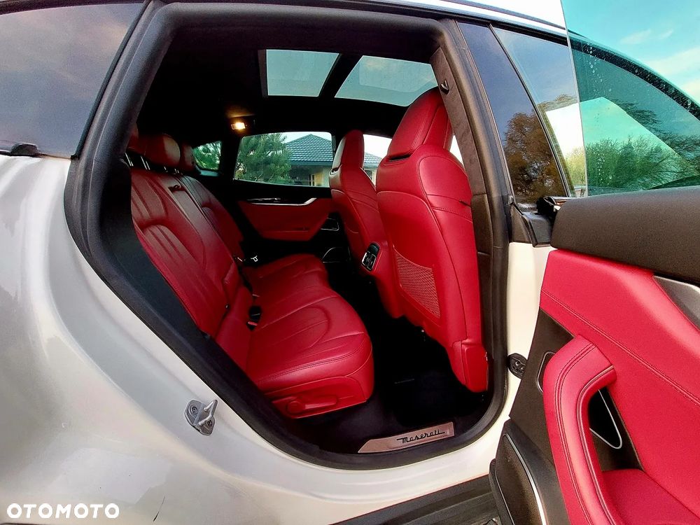 Maserati Levante Q4 GranSport - 24
