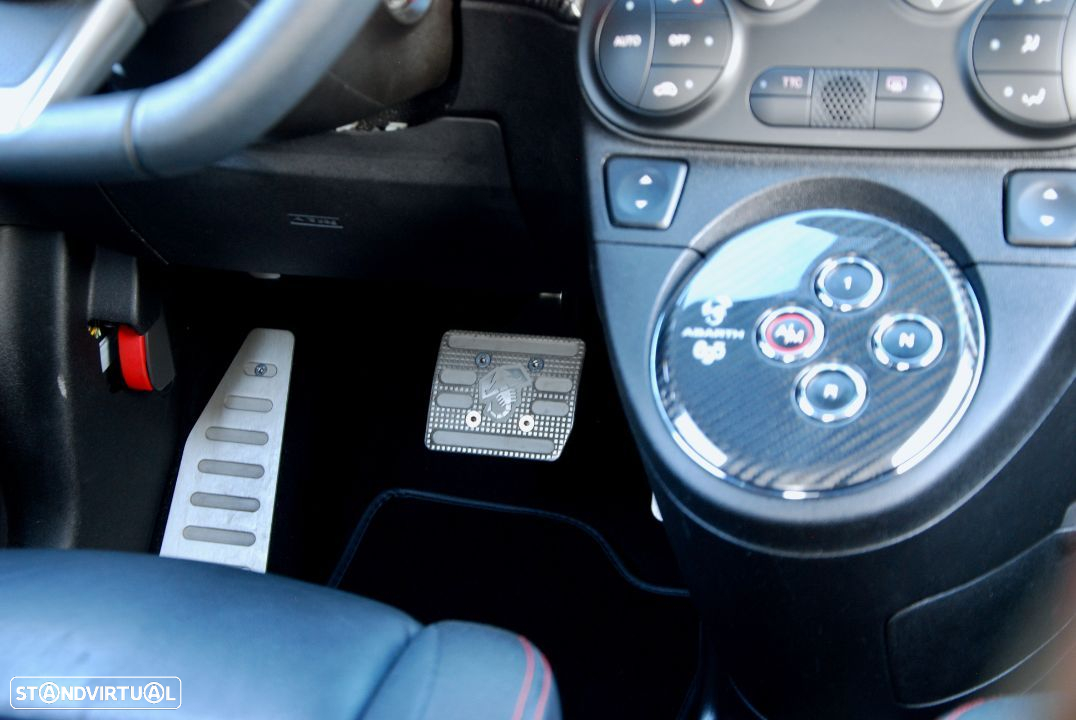 Abarth 695 1.4 T-Jet Tributo Ferrari MTA - 43