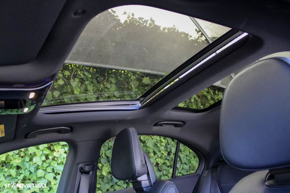 Mercedes-Benz C 300 e AMG Line - 16