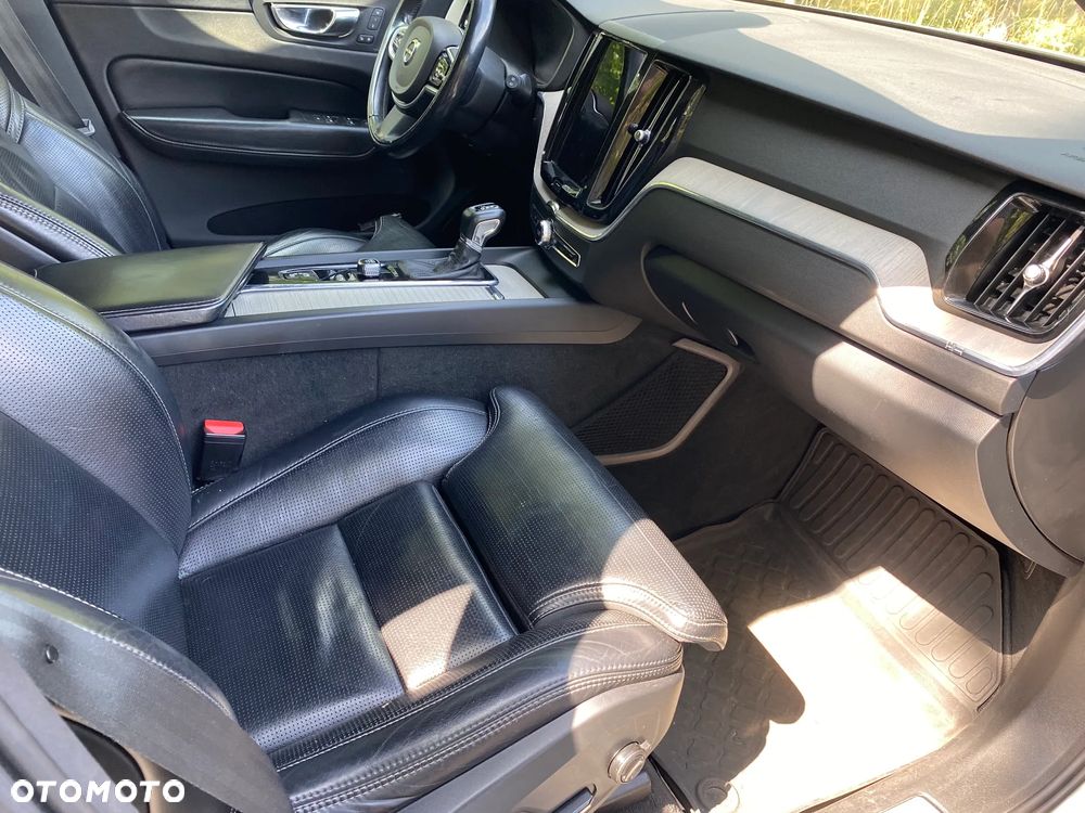 Volvo XC 60 D5 AWD Inscription - 6