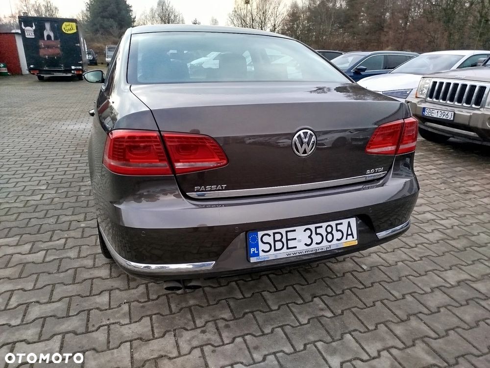 Volkswagen Passat 2.0 TDI Highline - 6