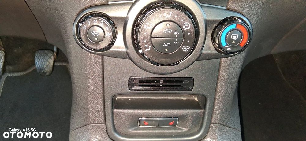 Ford Fiesta 1.25 Ambiente - 18
