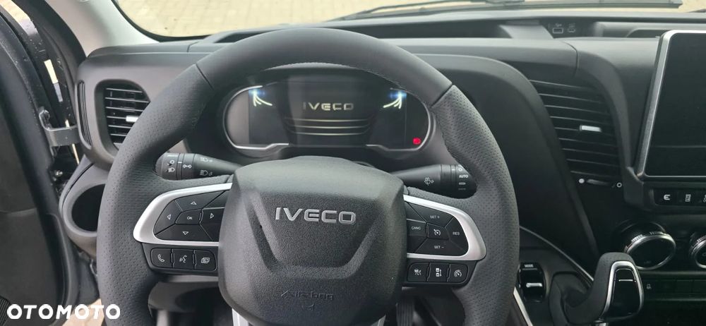 Iveco DOSTEPNY OD RĘKI - 3.5T NA HAKU !!! - 16