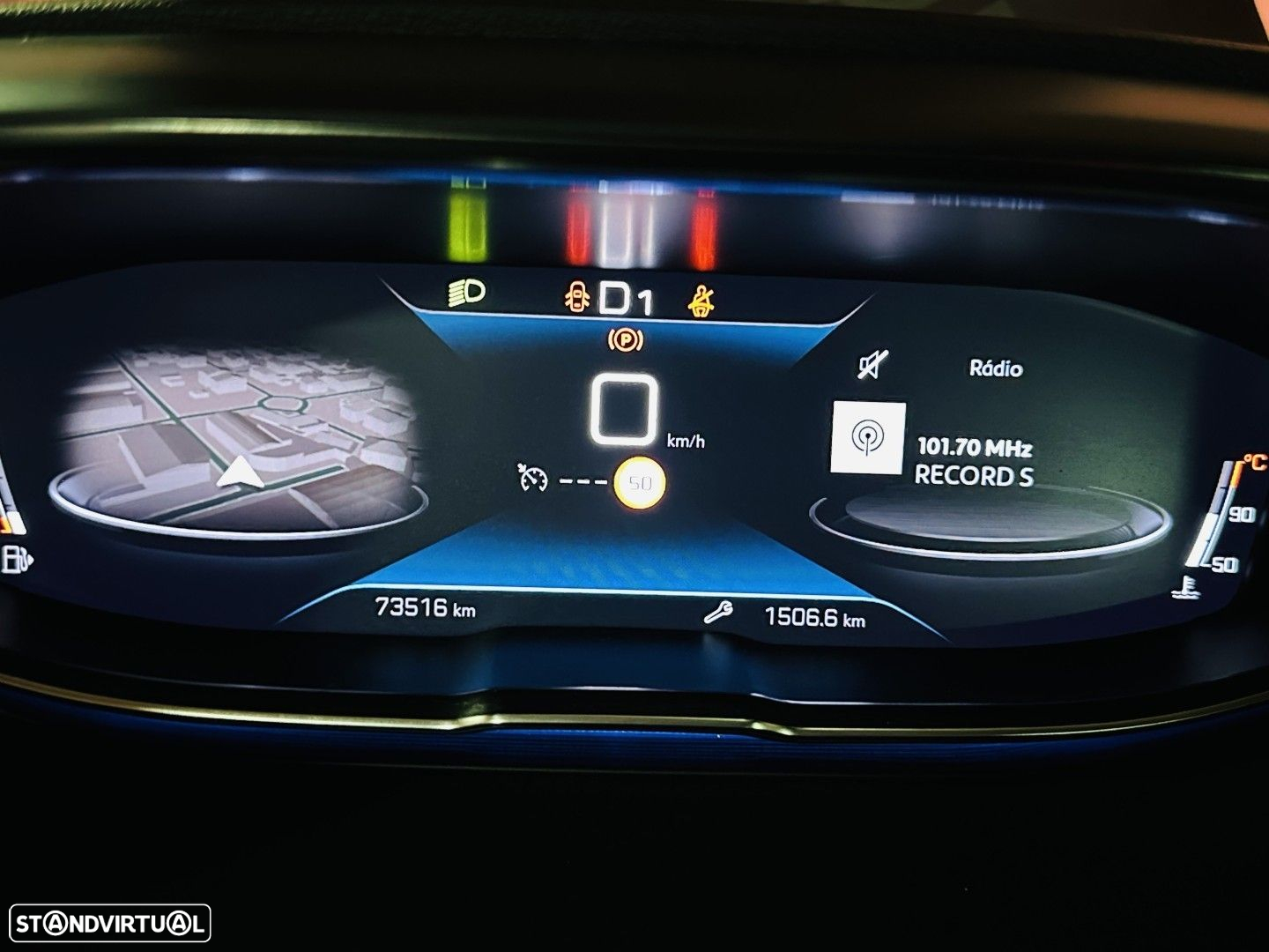 Peugeot 5008 1.2 PureTech Allure EAT8 - 28