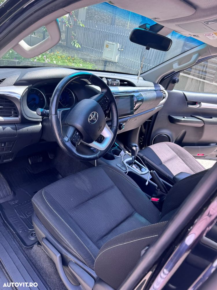 Toyota Hilux 4x4 Double Cab A/T Invincible - 15