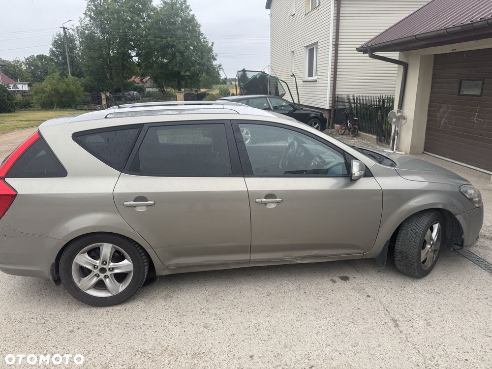 Kia Ceed - 3