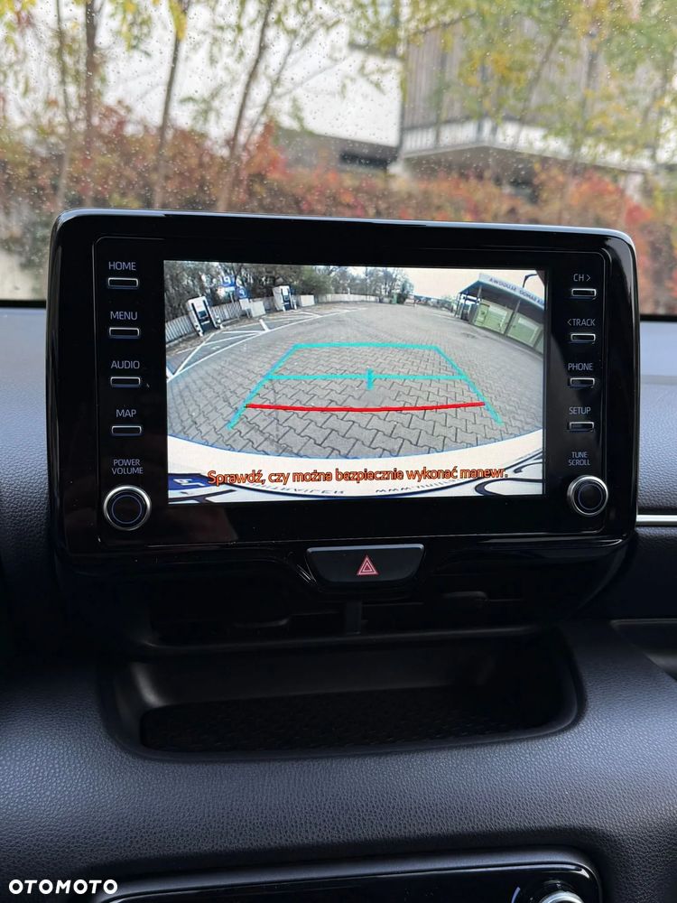 Toyota Yaris ver-hybrid-1-5-comfort - 23