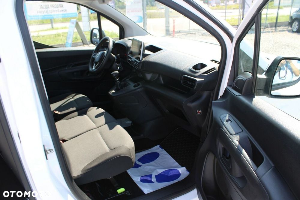 Opel Combo - 28