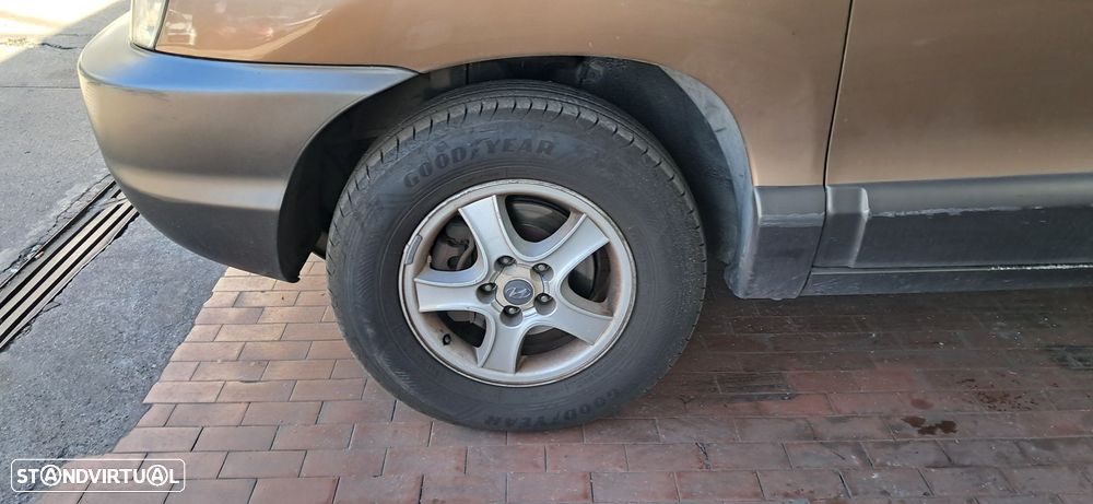 Hyundai Santa Fe 2.0 CRDi Family 4WD - 5