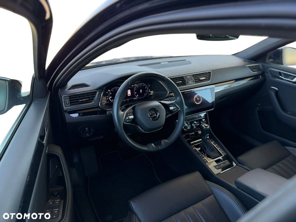 Skoda Superb 2.0 TDI SCR 4x4 L&K DSG - 11