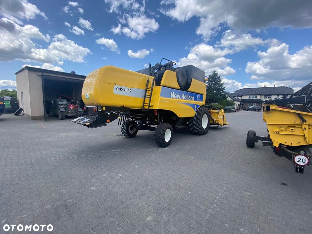New Holland CSX7040 - 12