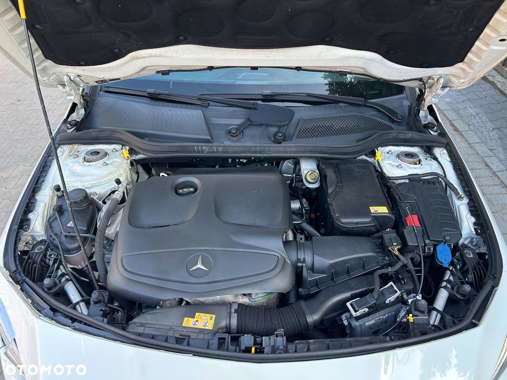 Mercedes-Benz CLA - 17