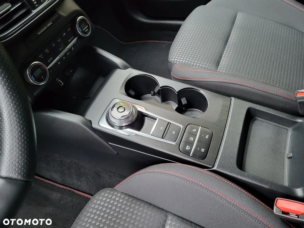 Ford Focus 1.5 EcoBoost STart-Stopp-System ST-LINE X - 20