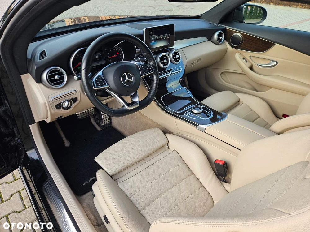 Mercedes-Benz Klasa C 300 9G-TRONIC - 11
