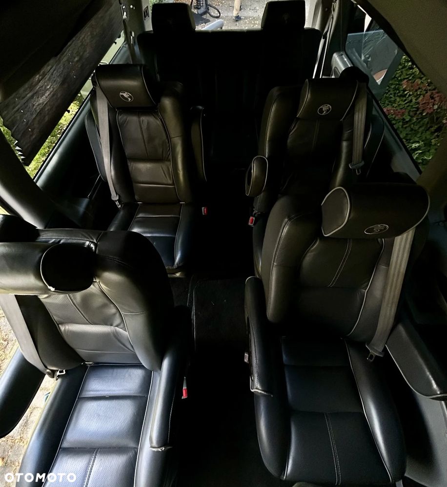 Chevrolet Express - 24