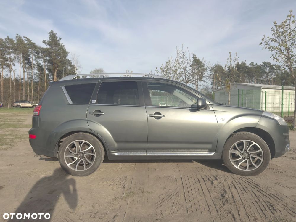 Citroen C-Crosser 2008 photo 2