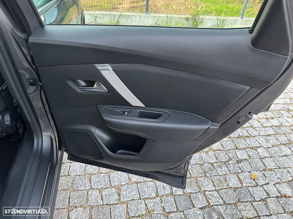 Citroën C4 PureTech 130 Stop&Start FEEL PACK - 20