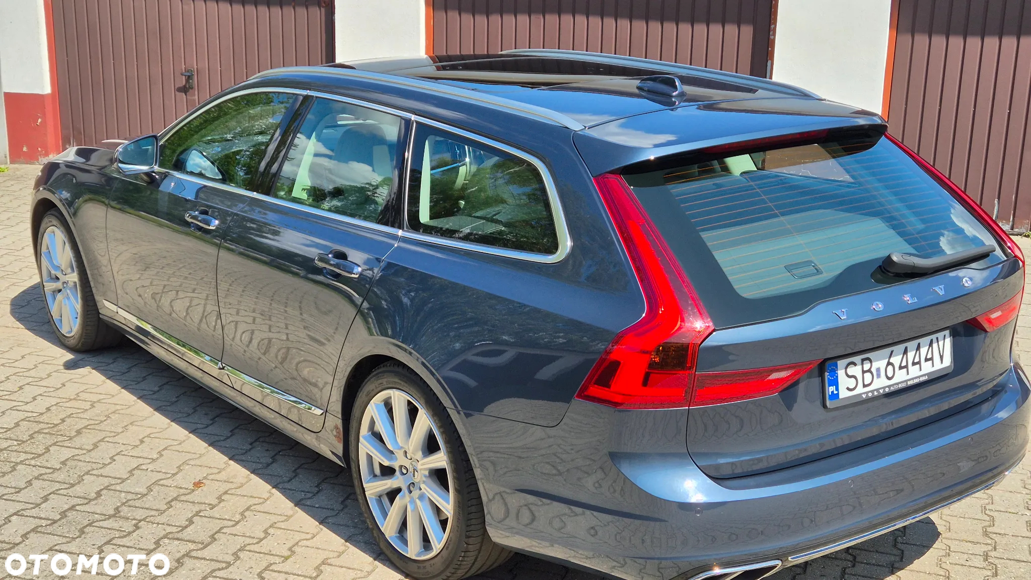 Volvo V90 D4 AWD Inscription - 3