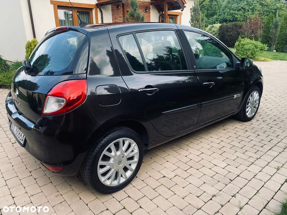 Renault Clio - 5