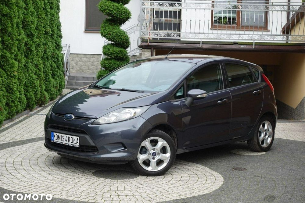 Ford Fiesta - 2
