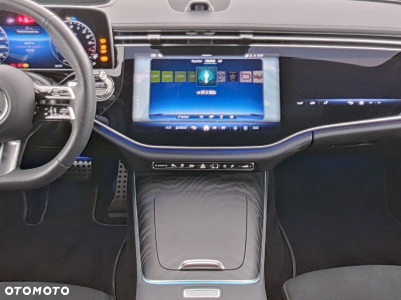 Mercedes-Benz Klasa E 300 de PHEV 4-Matic AMG 9G-Tronic - 8