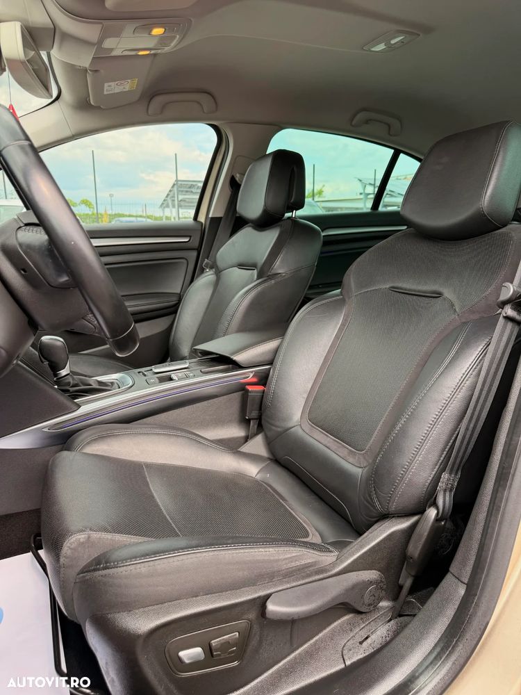 Renault Megane TCe EDC Intens - 19