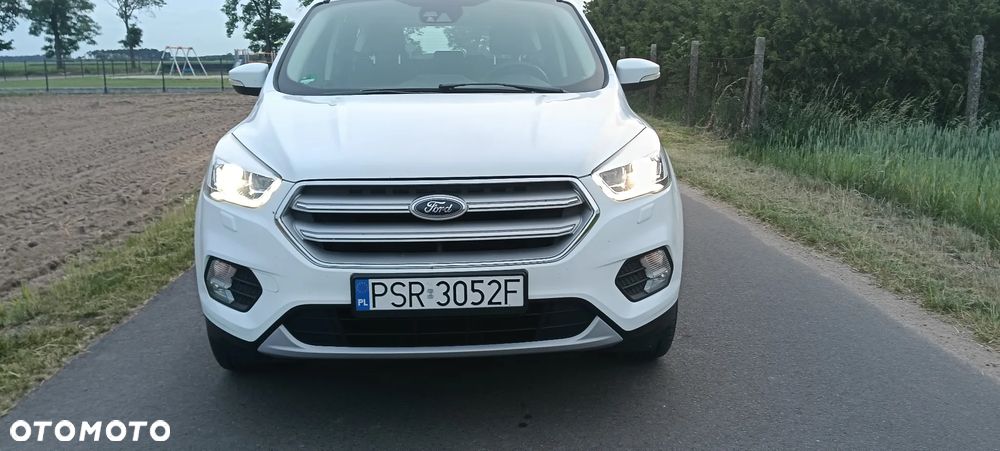 Ford Kuga - 26