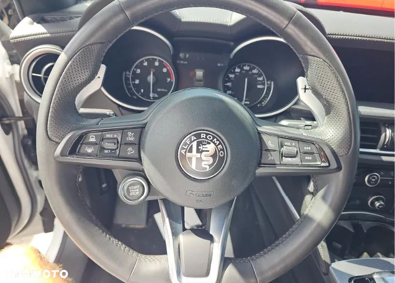 Alfa Romeo Stelvio 2.0 Turbo Veloce TI Q4 - 8