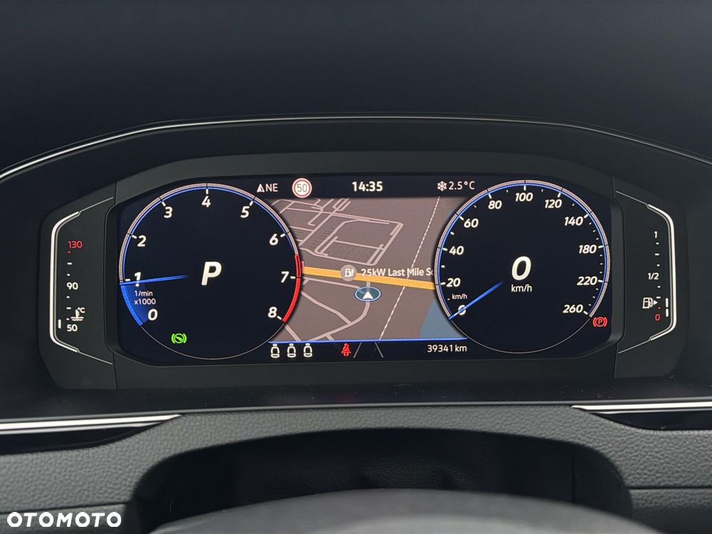 Volkswagen Passat - 17