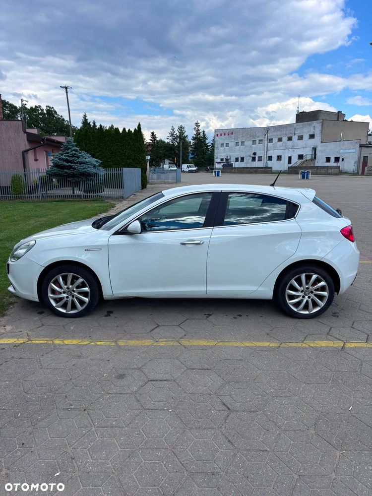Alfa Romeo Giulietta 2.0 JTDM 16V - 9