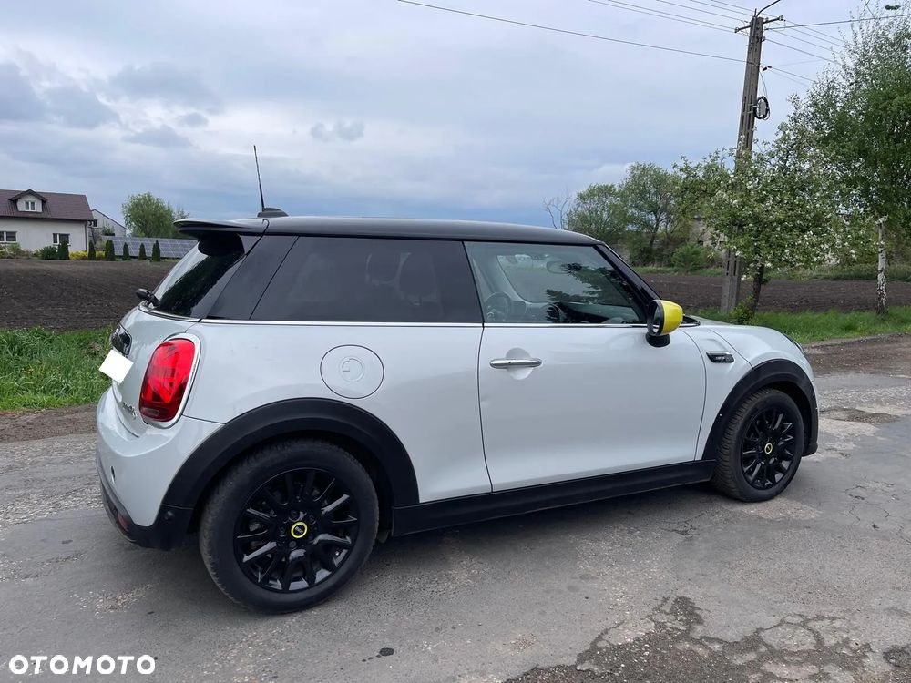 MINI Cooper SE Trim M - 33