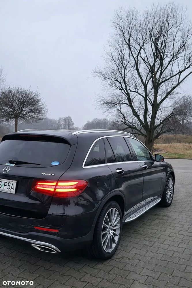 Mercedes-Benz GLC 350 e 4Matic 7G-TRONIC Exclusive - 4