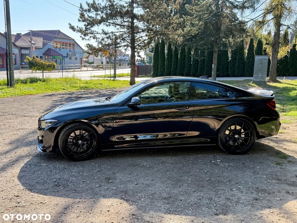 BMW M4 2019 photo 4