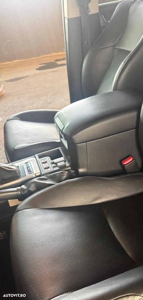 Toyota Land Cruiser - 8