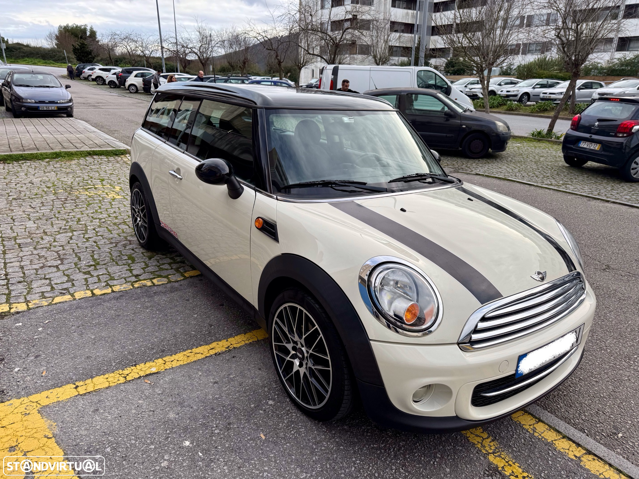 MINI Clubman Cooper D - 2