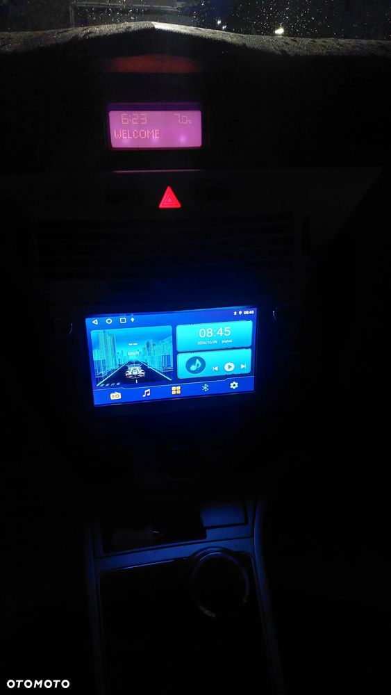 Opel Astra - 16