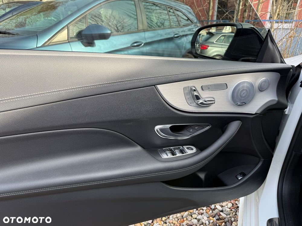 Mercedes-Benz Klasa E 200 4-Matic AMG - 14