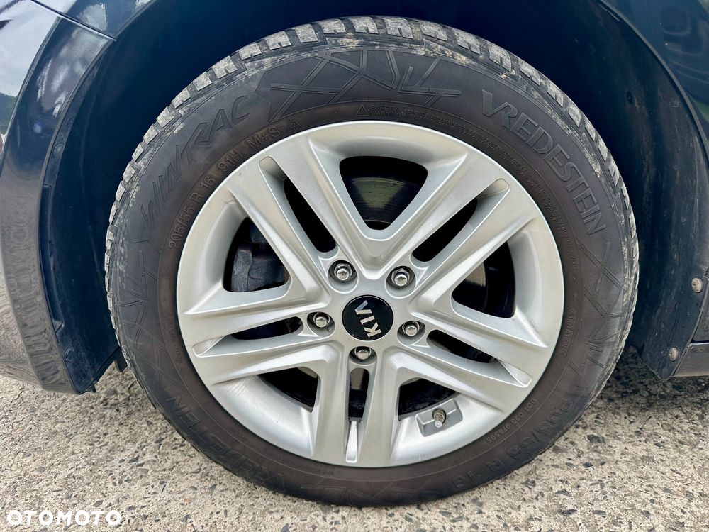 Kia Ceed 1.6 CRDi SCR L Business Line Plus DCT - 32