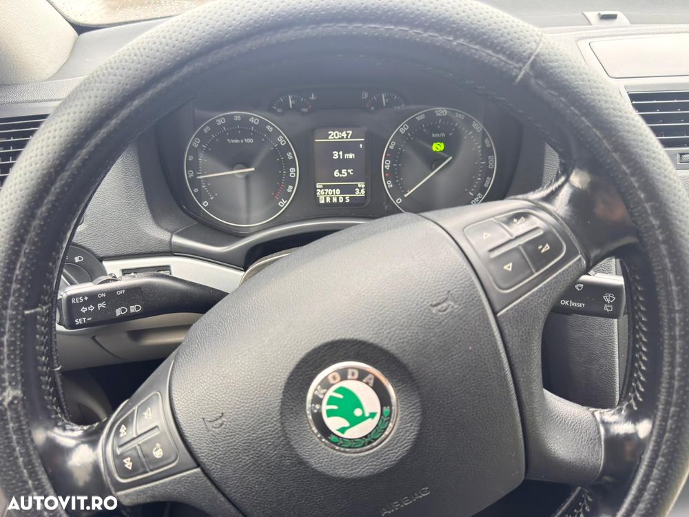 Skoda Octavia 1.6 Automatik Elegance - 8