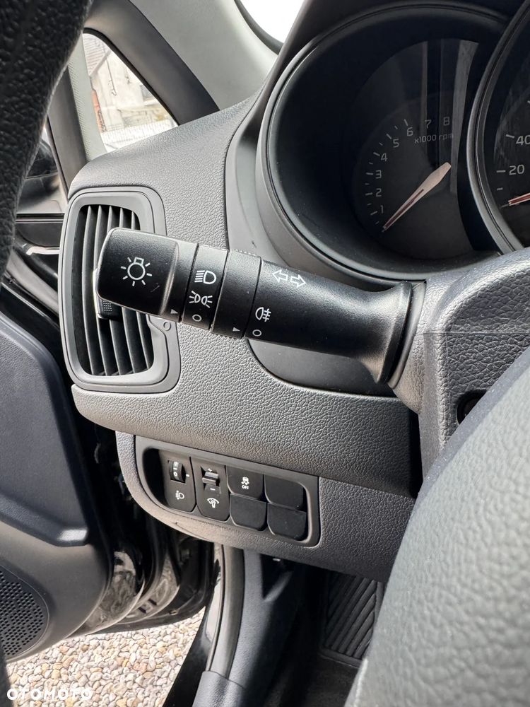 Kia Rio - 17