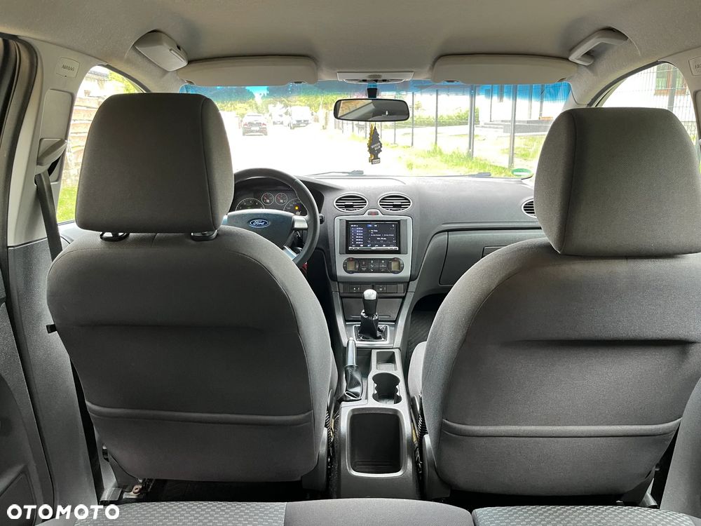 Ford Focus Ambiente - 25