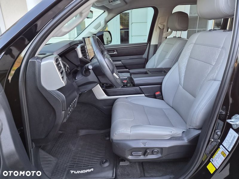 Toyota Tundra - 11