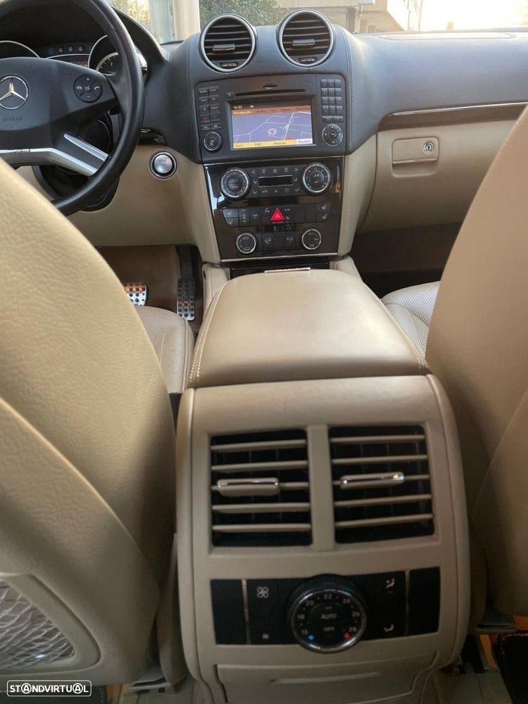 Mercedes-Benz GL 450 CDI - 40