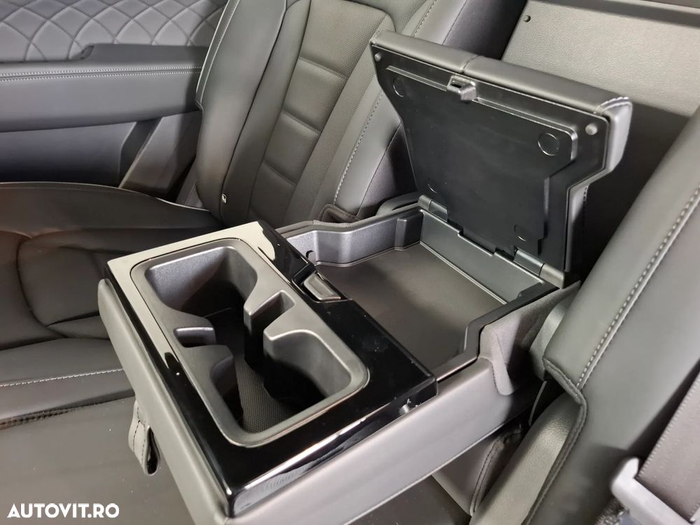 KG Mobility Rexton - 28