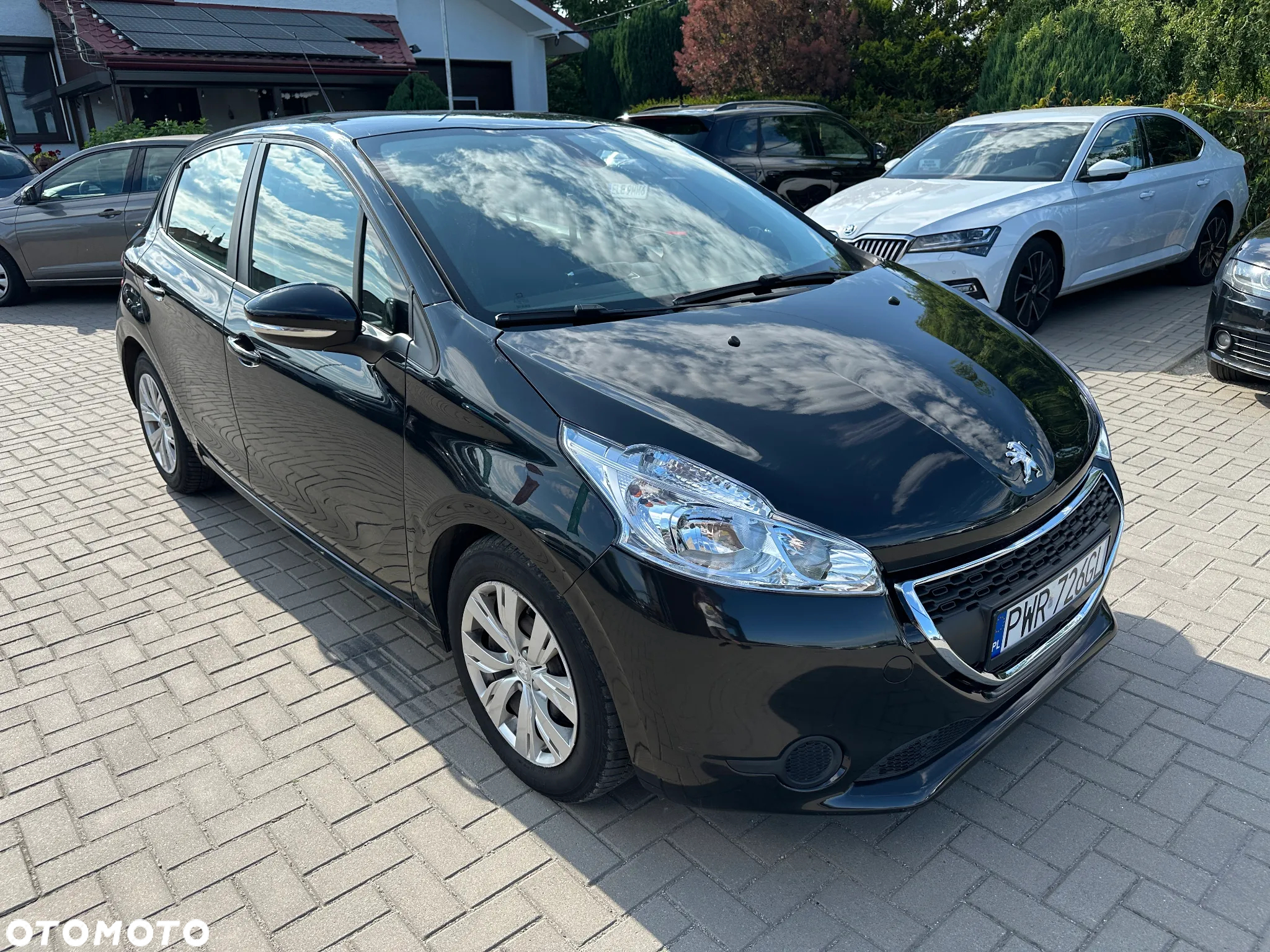 Peugeot 208 - 2