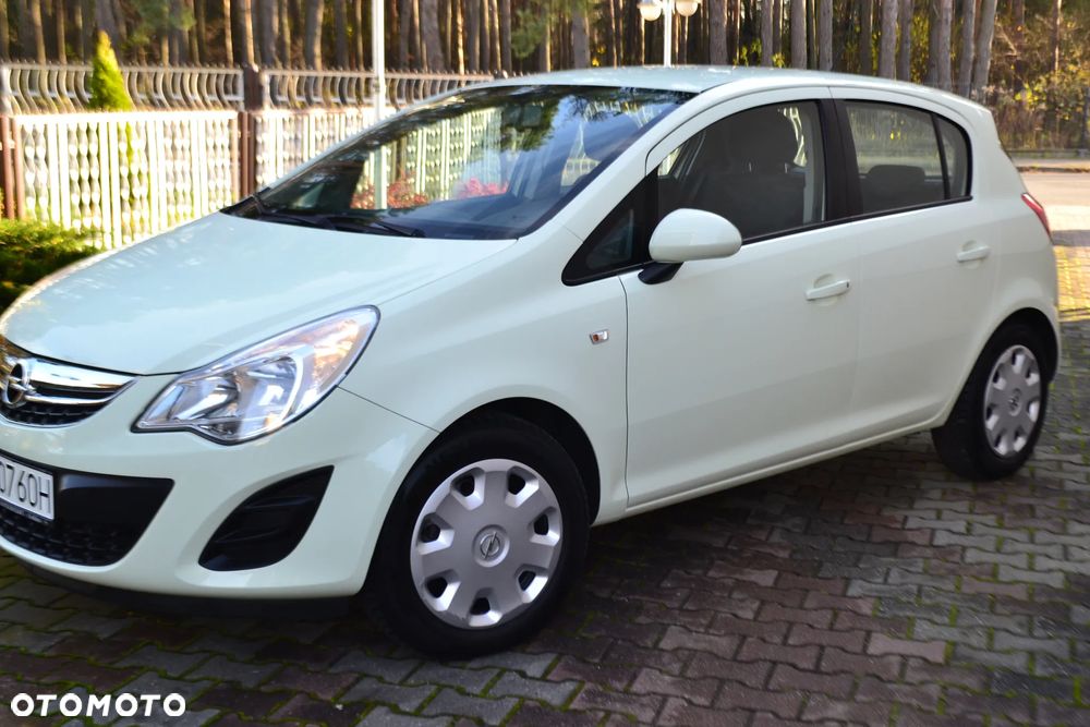 Opel Corsa 1.4 Cosmo - 3